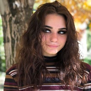 Meet your Posher, Mckayla